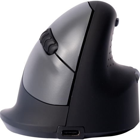 Ergonomische muis in zwart en grijs. Het heeft een verticale vorm met knoppen en een USB-C poort.