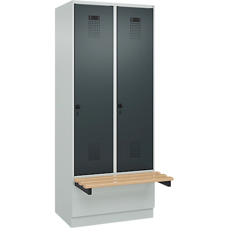 Casier avec deux portes grises, en dessous un banc en bois.