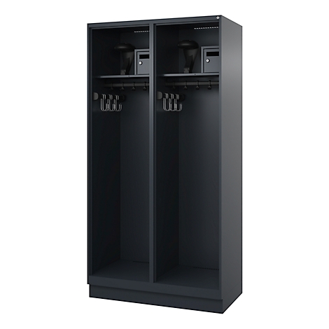 Armoire à armes gris foncé avec deux compartiments. Chaque compartiment possède un coffre-fort et des cintres.