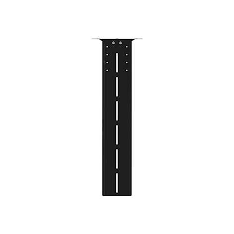 Ein schwarzes Metallprofil mit Löchern und Schlitzen. Es hat einen breiten, rechteckigen Hauptteil mit mehreren vertikalen Schlitzen und Löchern, die für die Montage vorgesehen sind.