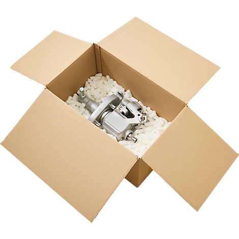 Een zilverkleurig metalen onderdeel ligt in een open kartonnen doos, omringd door witte schuimvlokken.