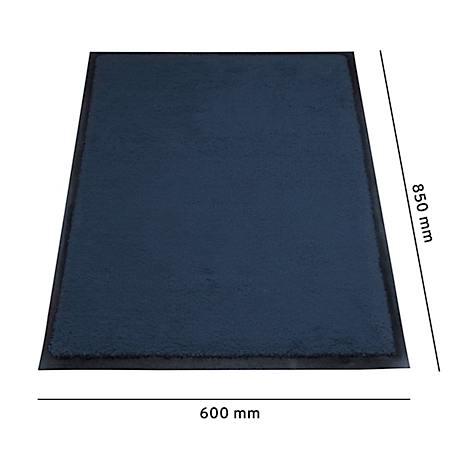 Donkerblauw tapijt met zwarte randen, afmetingen 600 x 850 mm.