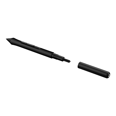 Ein schwarzer Wacom-Stift, dessen Spitze und Verschlusskappe vom Stiftgehäuse getrennt sind.