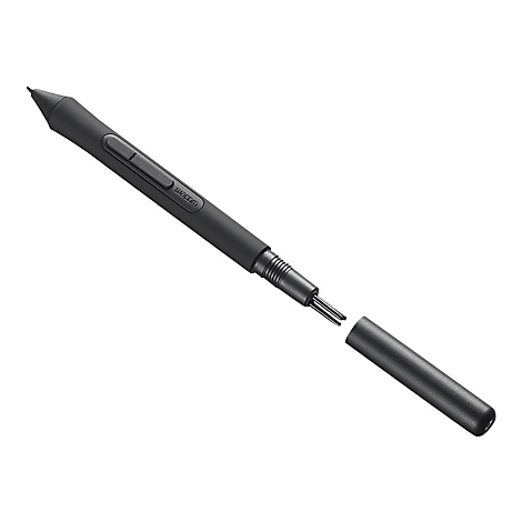 Ein schwarzer Wacom-Stift, der in Einzelteile zerlegt ist, mit abnehmbarer Spitze und Stiftkappe.
