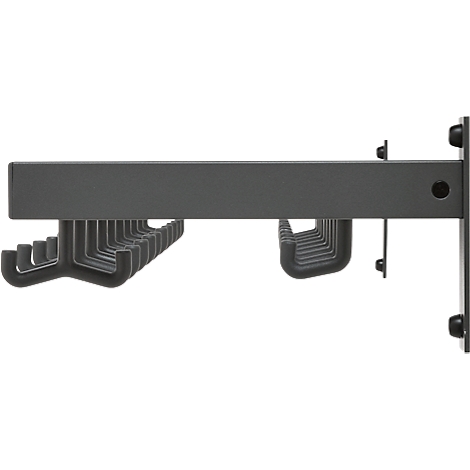 Grauer Krawattenhalter mit Haken. Der Halter ist an einer Wand befestigt.