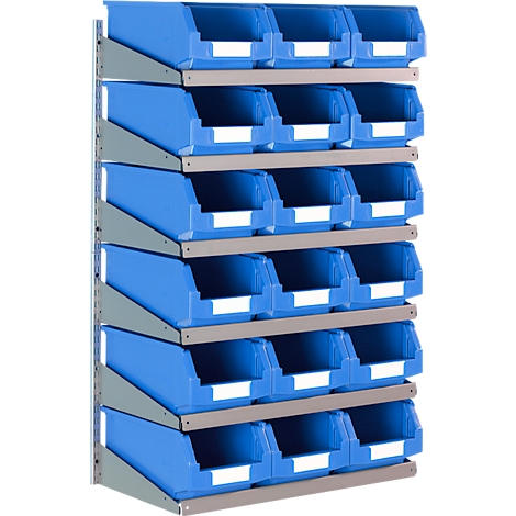 Wandrek met blauwe opbergdozen, met witte etikettering. De achtergrond is wit.