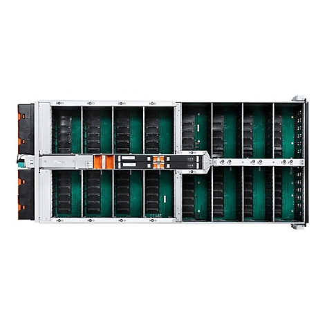 Draufsicht auf einen Server-Rack mit mehreren Steckplätzen für Serverkarten, grüne Leiterplatten.