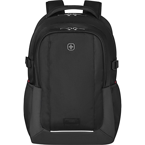 Schwarzer Rucksack mit Reißverschlüssen, Schultergurten und dem Logo von Wenger. Mit der Jahreszahl "1893".
