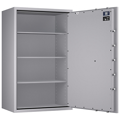 Grauer Tresor, offene Tür, mit Regalen im Inneren.