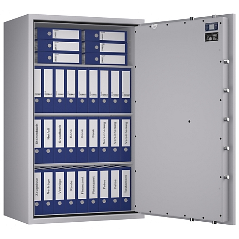 Ein geöffneter Tresor mit blauen Ordnern. Einige Ordner sind beschriftet, darunter 'Stammbuch', 'Notfall' und 'Versicherung'.