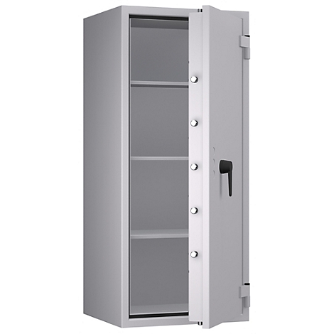 Ein offener, weißer Stahlschrank mit Regalböden. Die Tür steht halb offen, zeigt Griff und Verschlüsse.