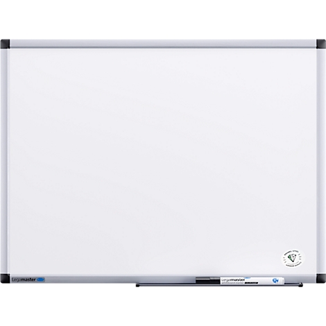 Grosse, leere weisse Magnettafel mit silbernem Rahmen. Unten liegen ein Filzstift und ein Stifthalter.