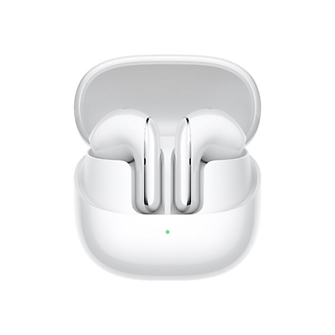 Ein weißes Ladecase mit zwei glänzenden weißen Bluetooth-Kopfhörern darin vor weißem Hintergrund.