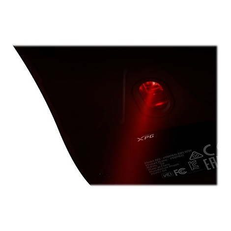 Nahaufnahme der Unterseite einer schwarzen Maus mit einem roten Leuchtpunkt. Logos und technische Daten sind sichtbar.