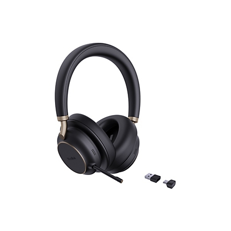 Schwarzes Yealink Headset mit goldfarbenen Akzenten und zwei kleinen USB-Adaptern vor weißem Hintergrund.