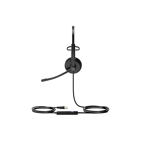 Schwarzes Headset mit Mikrofon und USB-Anschluss, isoliert auf weißem Hintergrund.
