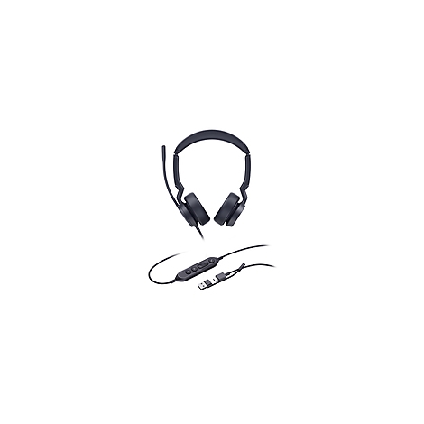 Schwarzes Headset mit Ohrmuscheln, Mikrofon und Kabel mit Bedienelementen und USB-Anschluss. Auf weißem Hintergrund.