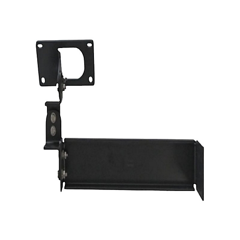 Schwarze Metallkonstruktion mit rechteckigen und eckigen Teilen, die mit Schrauben verbunden sind. Der Hintergrund ist weiß.