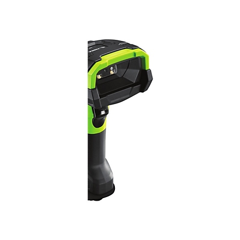Gros plan d'une lampe de poche LED noire et verte. La poignée et la partie supérieure sont bordées de vert.