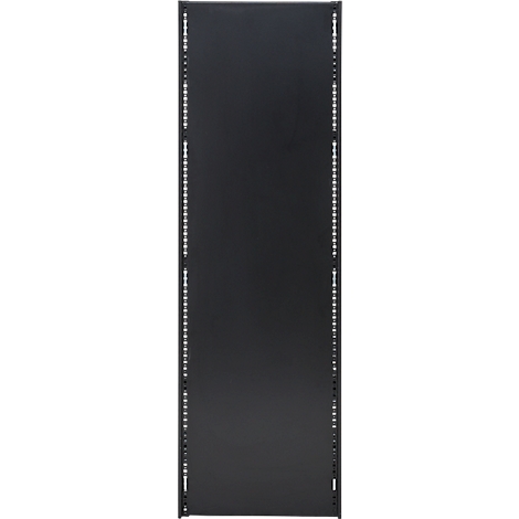 Zwart rek voor servers. Er zitten gaten in de zijkanten voor het bevestigen van apparaten.
