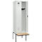  C+P Evolo Plus garderobekast, 2 vakken van elk 300 mm breed, zwevende bank, B 600 x D 815 x H 2120 mm, cilinder, lichtgrijs/lichtgrijs
