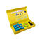 Gelbe Geschenkbox mit drei blauen 3D-Stiften, Ladekabel und Zubehör für Kinder.