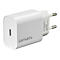 Weißes USB-C Netzteil von 4smarts mit EU-Stecker vor weißem Hintergrund.
