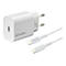 Weißes 4smarts USB-C Netzteil mit passendem USB-C Ladekabel vor neutralem Hintergrund.
