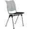 Chaise de bureau grise avec dossier perforé et coussin de siège noir.