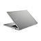 Silbernes Acer Chromebook-Laptop, leicht geöffnet, vor weißem Hintergrund. Chromebook-Logo links, Acer-Logo mittig.