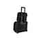Schwarzer Trolley mit schwarzer Handtasche auf weiÃŸem Hintergrund.