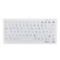 Weiße, kompakte Silikon-Tastatur mit deutschem Tastaturlayout vor neutralem, weißem Hintergrund.