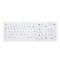 Weisse Tastatur mit französischen Layout auf weißem Hintergrund. Die Tasten sind beschriftet.