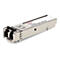Ein silberner Proline SFP-Transceiver-Modul mit weißem Etikett auf weißem Hintergrund.