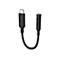 Schwarzer USB-C auf 3,5-mm-Klinkenadapter von Alogic mit geflochtenem Kabel.