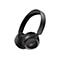Schwarze kabellose Over-Ear-Kopfhörer mit Logo auf weißem Hintergrund.