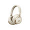 Beige Over-Ear-Kopfhörer mit dem Soundcore-Logo auf der Ohrmuschel vor weißem Hintergrund.
