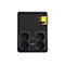 Schwarze USV mit Steckdosen, gelbem Batterieanschluss, Circuit Breaker-Beschriftung und technischen Angaben.