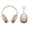 Casque beige, présenté en entier et seul. Un casque se trouve à côté.