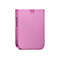 Gros plan sur un smartphone rose montrant le bouton latéral et le logo Apple.
