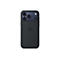 Un iPhone noir dans un étui, avec une section caméra bleue. Le logo Apple est visible au dos.