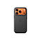 Rückansicht eines grauen Smartphones mit orangefarbenem Kameramodul, drei schwarzen Objektiven, und Apple-Logo.