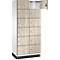 Armoire haute avec 10 compartiments, un compartiment ouvert. Aspect bois, cadres et poignées gris.