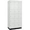 Armoire blanche avec 15 portes et petits boutons. Socle noir.