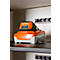 Batterie orange et noire de Stihl avec station de charge. Le dessus indique Stihl AP 500 S C.