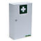 Une armoire à pharmacie en métal blanc verrouillable avec une croix verte sur la porte.