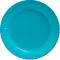 Assiette en papier turquoise avec un bord extérieur nervuré. Les assiettes sont rondes et reposent sur un fond blanc.