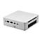 Silberner ASUS Mini-PC mit verschiedenen USB-Anschlüssen, Kopfhörerbuchse und Power-Button an der Front.