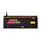 Kompakte Gaming-Tastatur in Schwarz mit gelbem Rahmen, pinken Gaming-Tasten und ZywOo-Branding.