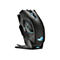 Schwarze, futuristische Gaming-Maus mit blauer LED-Beleuchtung auf einem Standfuß vor weißem Hintergrund.